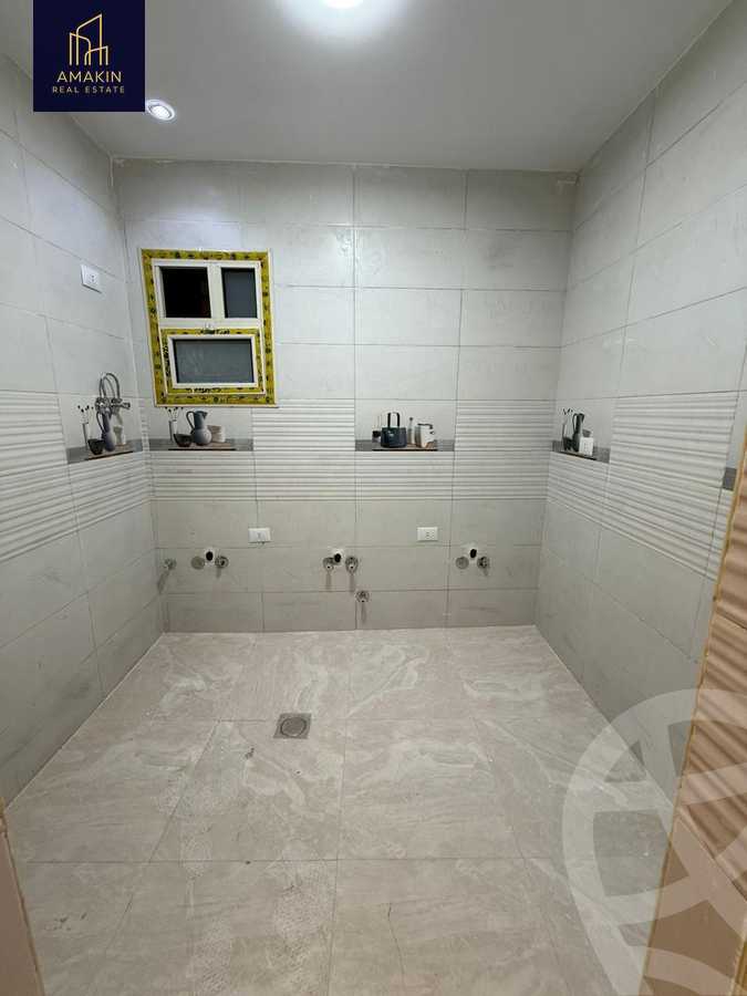 https://aqarmap.com.eg/en/listing/6347316-for-sale-cairo-6th-of-october-el-ahyaa-neighborhood-2nd-divided-from-al-kafrawei-st