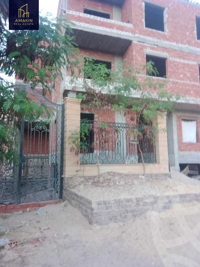 https://aqarmap.com.eg/ar/listing/6376923-for-sale-cairo-6th-of-october-garb-someed-neighborhood-9th