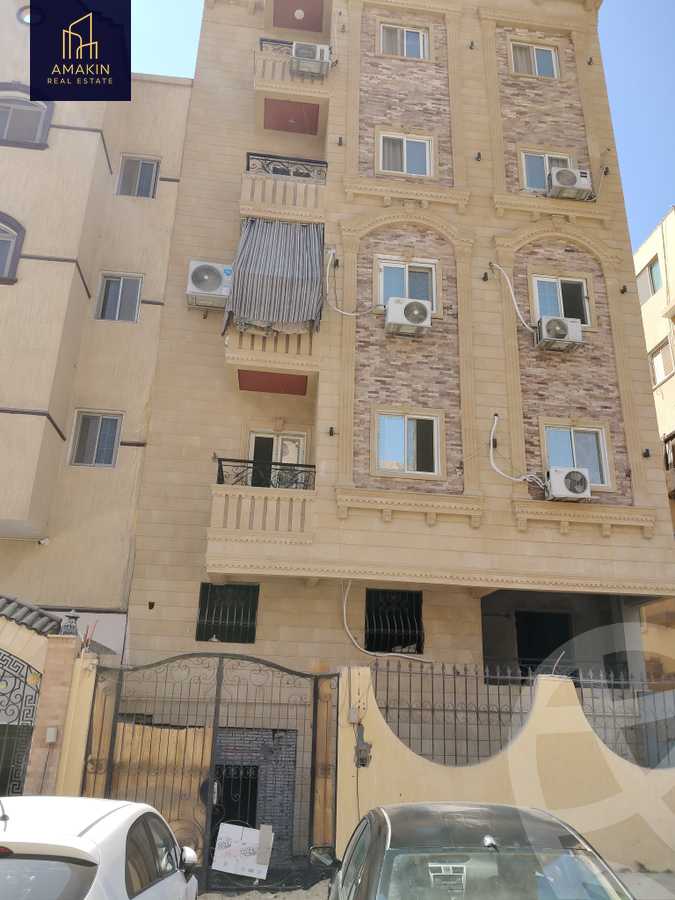 https://aqarmap.com.eg/en/listing/6421299-for-sale-cairo-6th-of-october-el-ahyaa-neighborhood-5th-street-2