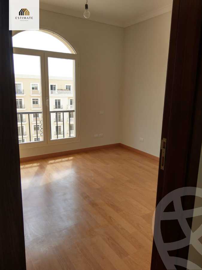 https://aqarmap.com.eg/ar/listing/6134805-for-rent-cairo-new-cairo-compounds-hyde-park-centre-ville-hyde-park