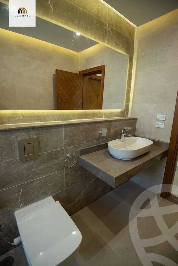 https://aqarmap.com.eg/en/listing/6138994-for-rent-cairo-new-cairo-compounds-mountain-view-hyde-park