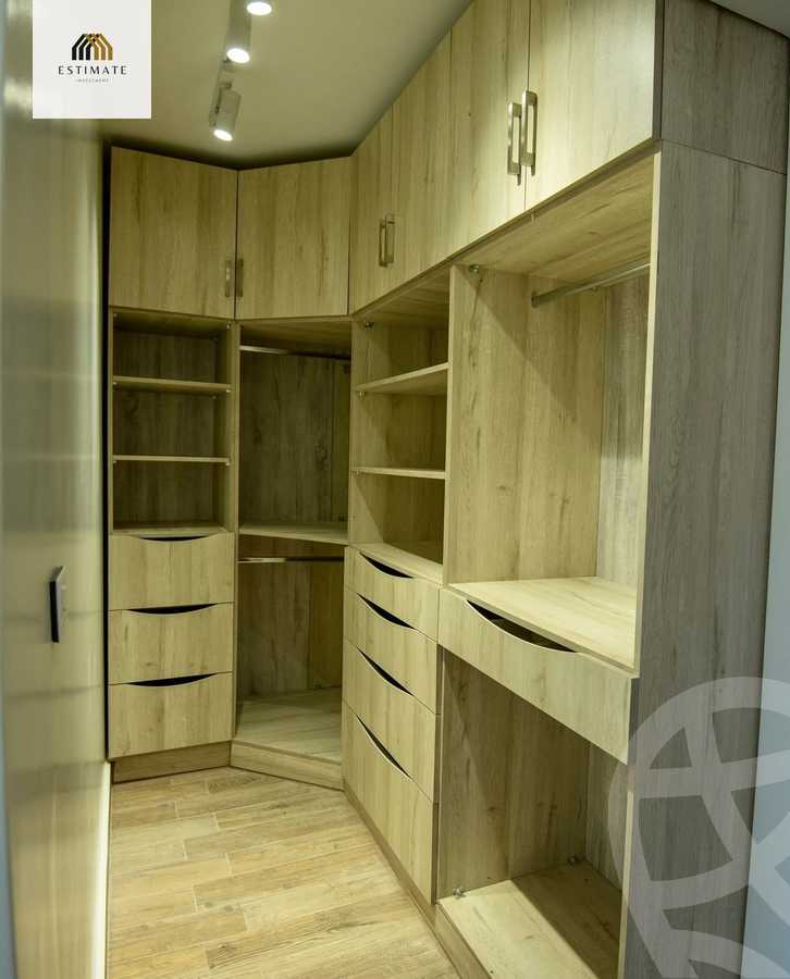 https://aqarmap.com.eg/en/listing/6138994-for-rent-cairo-new-cairo-compounds-mountain-view-hyde-park