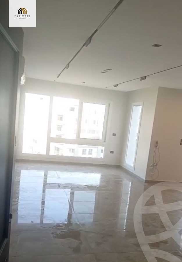 https://aqarmap.com.eg/ar/listing/6152601-for-rent-cairo-new-cairo-compounds-hyde-park-park-corner-hyde-park