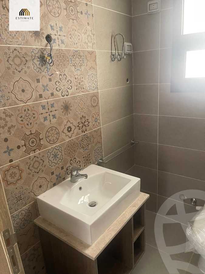 https://aqarmap.com.eg/ar/listing/6155358-for-rent-cairo-new-cairo-compounds-fifth-square