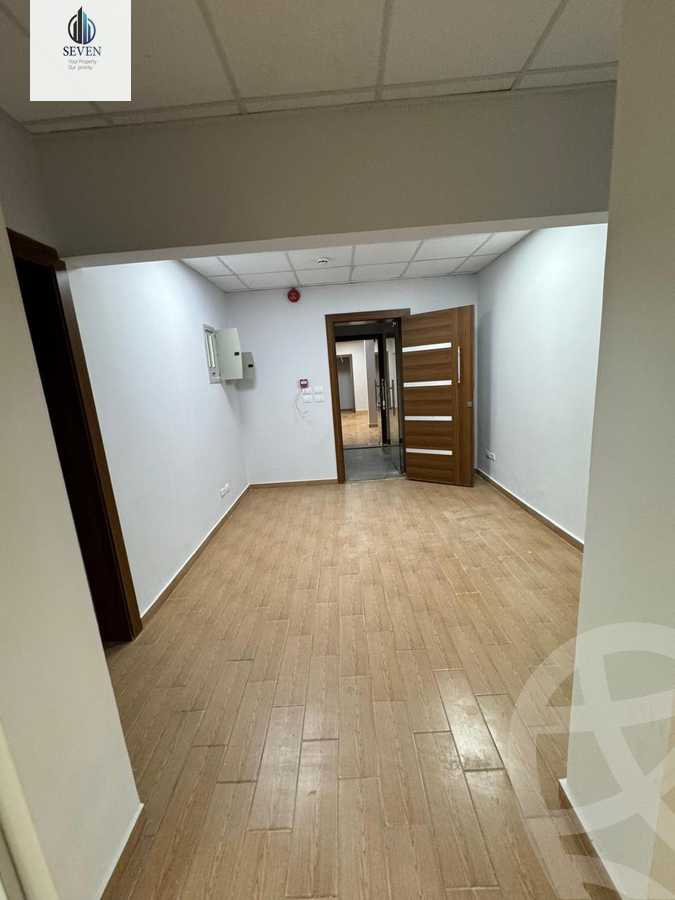 https://aqarmap.com.eg/ar/listing/6212313-for-rent-cairo-el-maadi-sarayat-el-maadi-street-18
