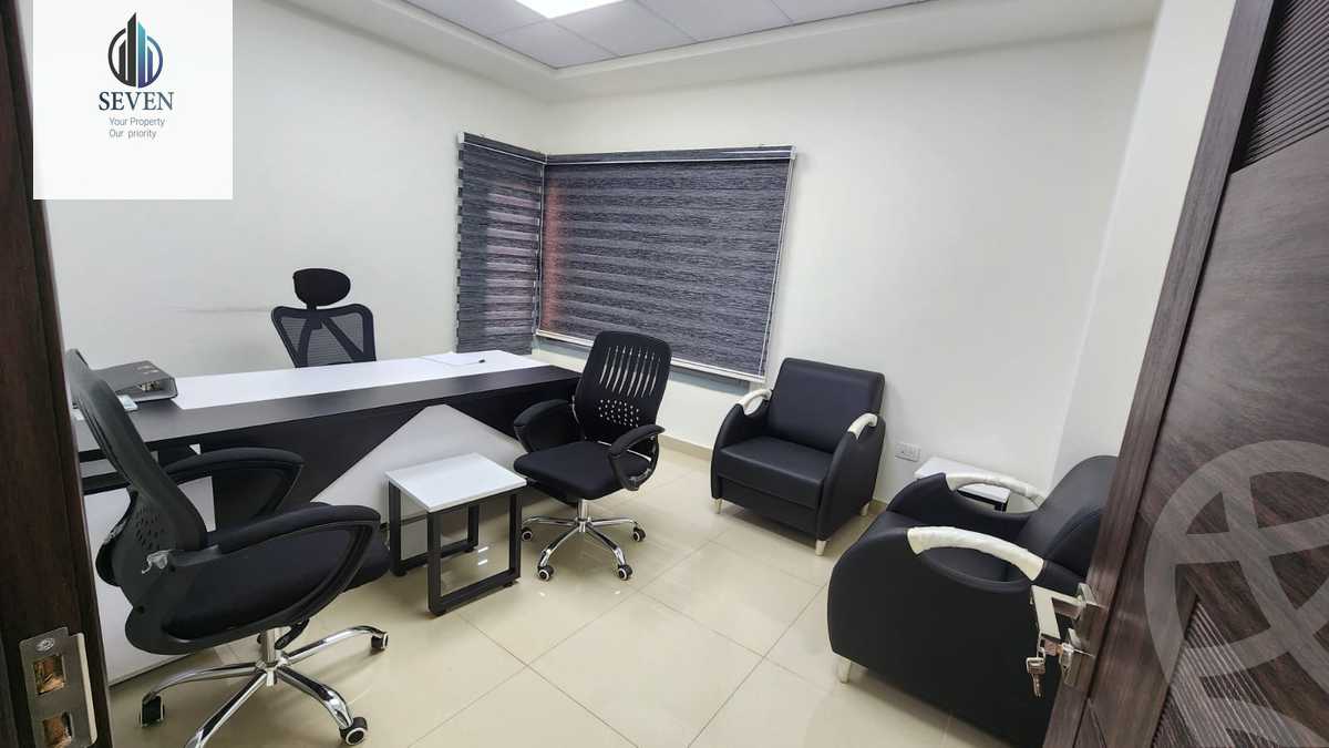 https://aqarmap.com.eg/ar/listing/6213034-for-rent-cairo-el-maadi-sarayat-el-maadi-no-22