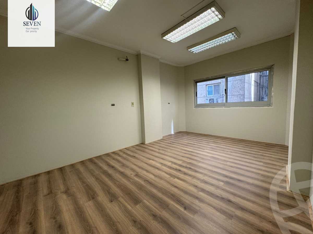 https://aqarmap.com.eg/ar/listing/6216571-for-rent-cairo-el-maadi-sarayat-el-maadi-street-18