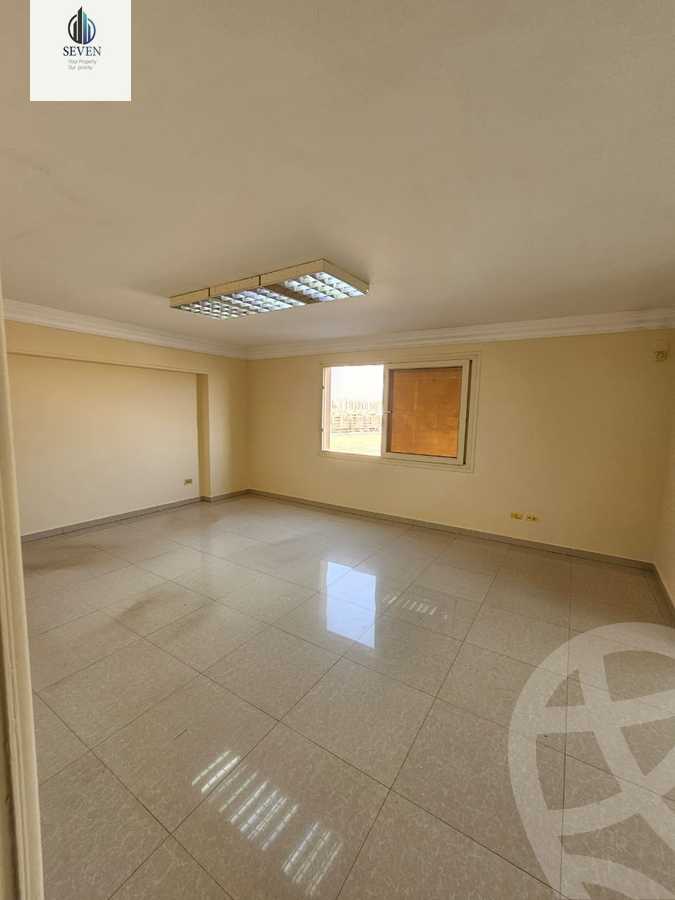 https://aqarmap.com.eg/ar/listing/6241646-for-rent-cairo-el-maadi-sarayat-el-maadi-street-18