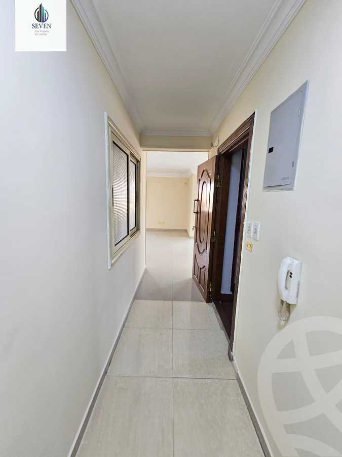 https://aqarmap.com.eg/ar/listing/6241646-for-rent-cairo-el-maadi-sarayat-el-maadi-street-18
