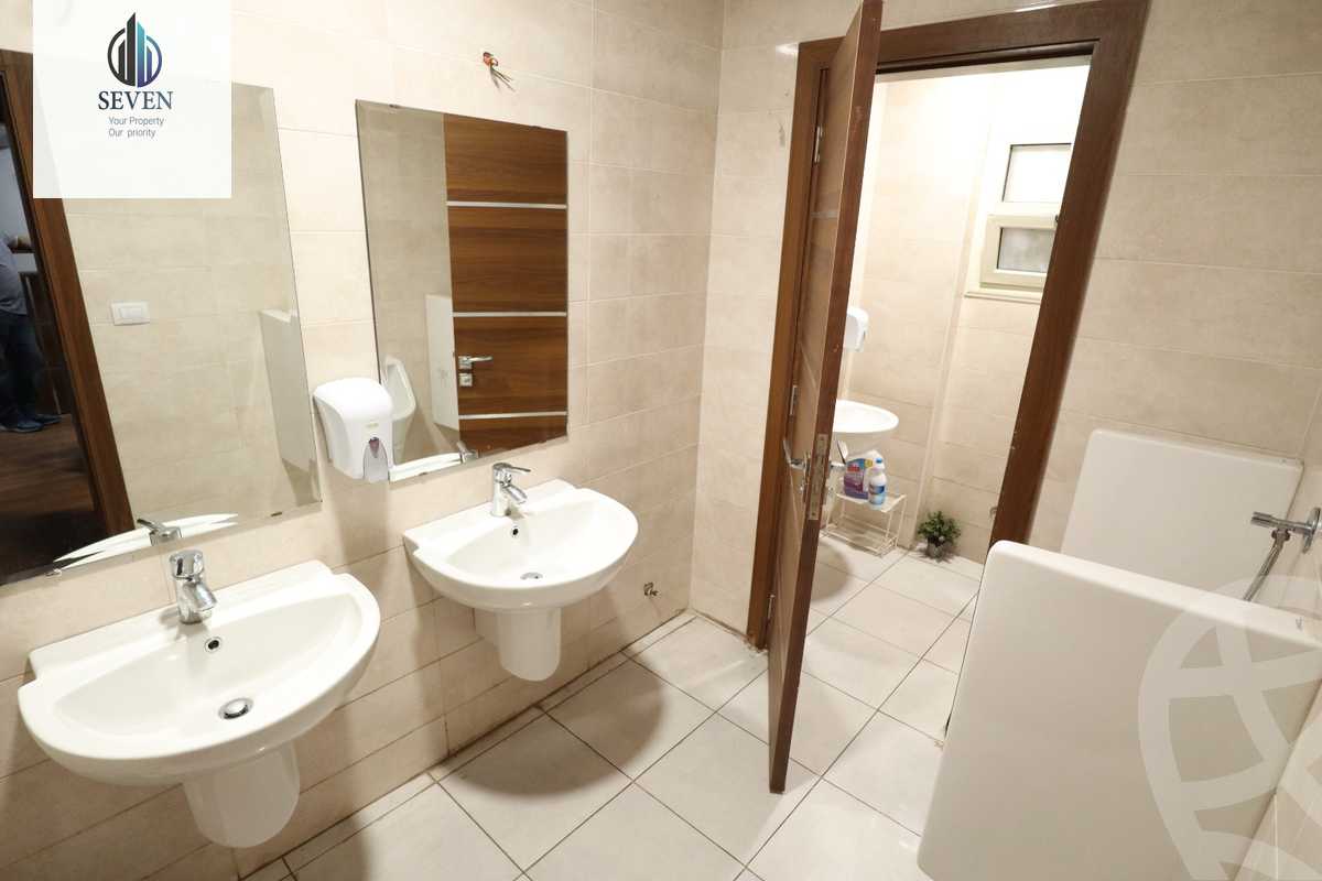 https://aqarmap.com.eg/en/listing/6321138-for-rent-cairo-el-maadi-sarayat-el-maadi-mostafa-kamel-square