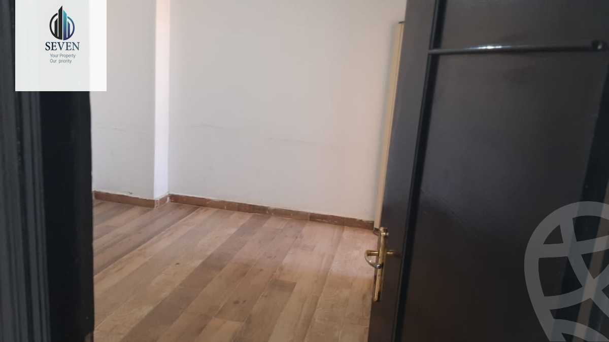 https://aqarmap.com.eg/ar/listing/6322394-for-rent-cairo-el-maadi-zahraa-el-maadi-al-khamseen-st