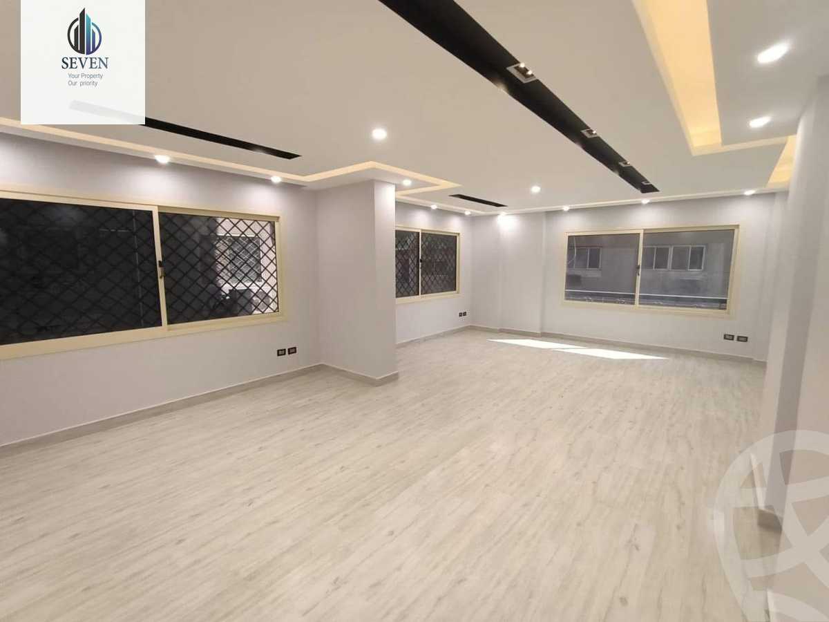 https://aqarmap.com.eg/ar/listing/6366306-for-rent-cairo-el-maadi-sarayat-el-maadi-street-16
