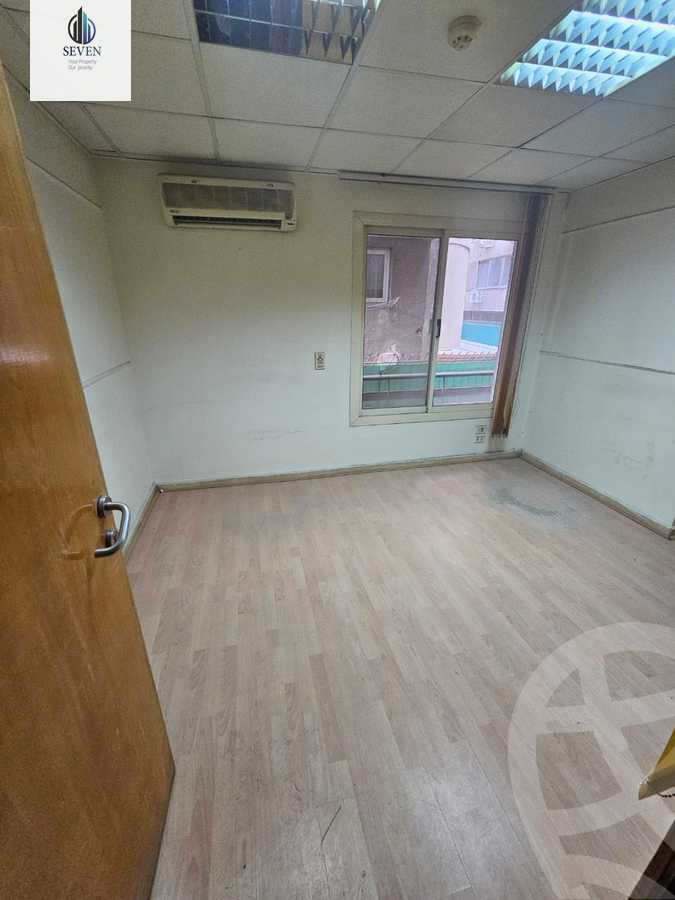 https://aqarmap.com.eg/ar/listing/6375535-for-rent-cairo-el-maadi-sarayat-el-maadi-street-20