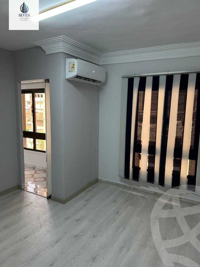 https://aqarmap.com.eg/ar/listing/6376185-for-rent-cairo-el-maadi-sarayat-el-maadi-street-20