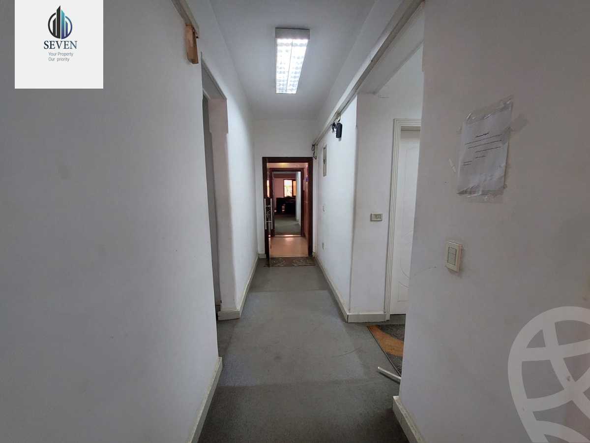 https://aqarmap.com.eg/ar/listing/6444910-for-rent-cairo-el-maadi-sarayat-el-maadi-street-20