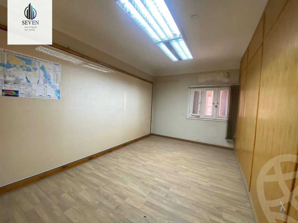 https://aqarmap.com.eg/ar/listing/6498095-for-rent-cairo-el-maadi-sarayat-el-maadi-street-16
