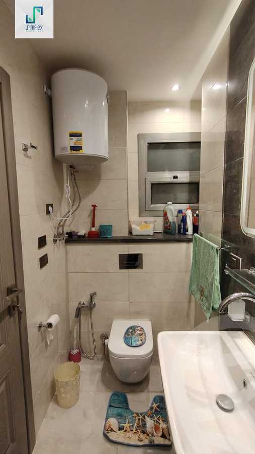 https://aqarmap.com.eg/ar/listing/6282788-for-sale-cairo-nasr-city-compounds-degla-towers