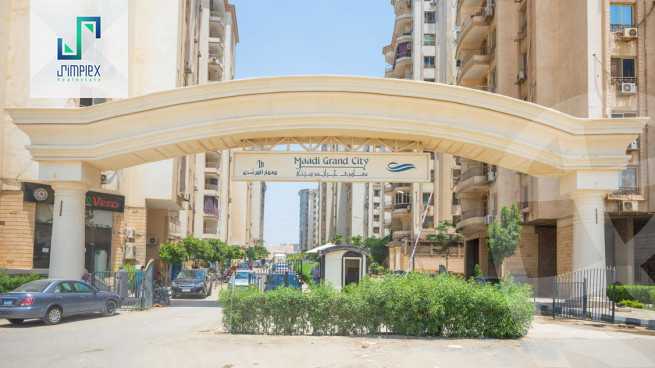 https://aqarmap.com.eg/en/listing/6464787-for-sale-cairo-el-maadi-compounds-maadi-grand-city
