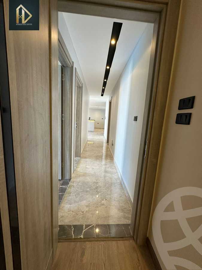 https://aqarmap.com.eg/ar/listing/6289420-for-sale-cairo-new-cairo-compounds-mwrd-fq-llttwyr