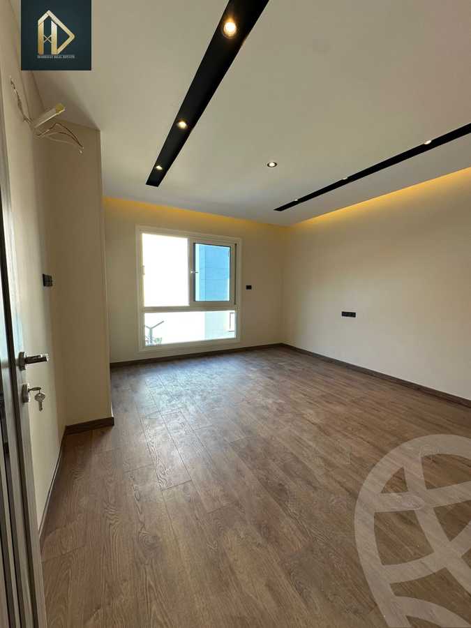 https://aqarmap.com.eg/ar/listing/6289420-for-sale-cairo-new-cairo-compounds-mwrd-fq-llttwyr