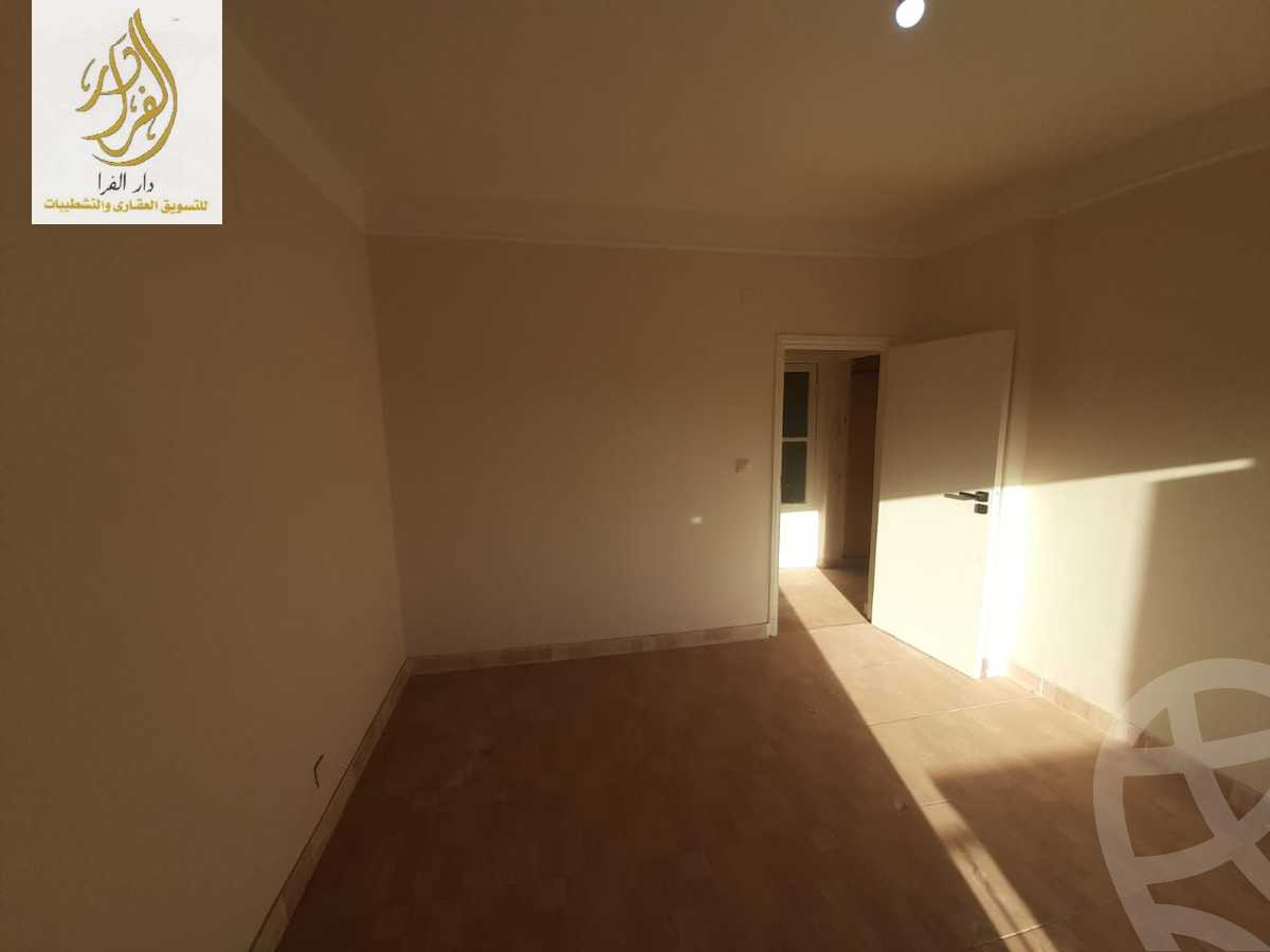 https://aqarmap.com.eg/ar/listing/6583659-for-rent-cairo-el-mohandesen-shareaa-ahmed-orabi